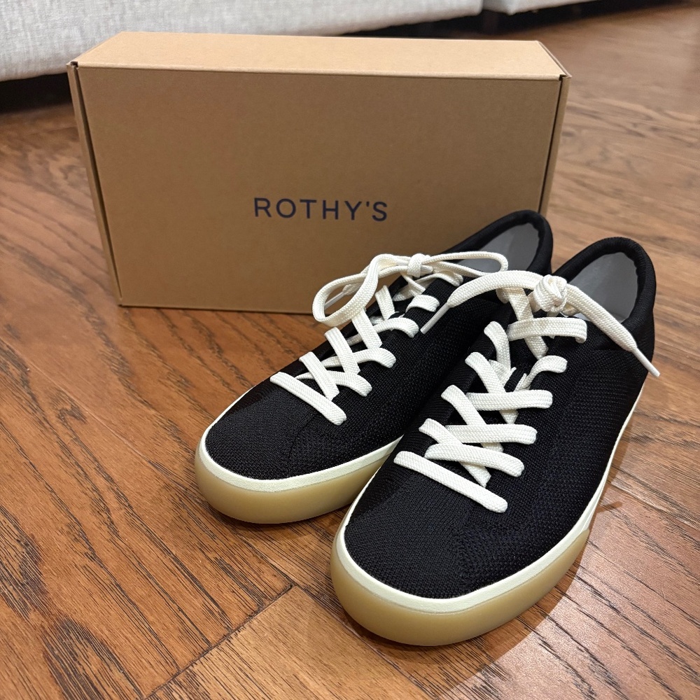 Rothy’s The Lace Up Sneaker, Size 9